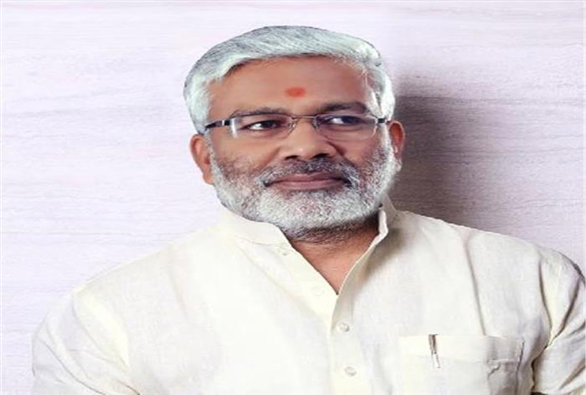Political career of Swatantra Dev Singh.