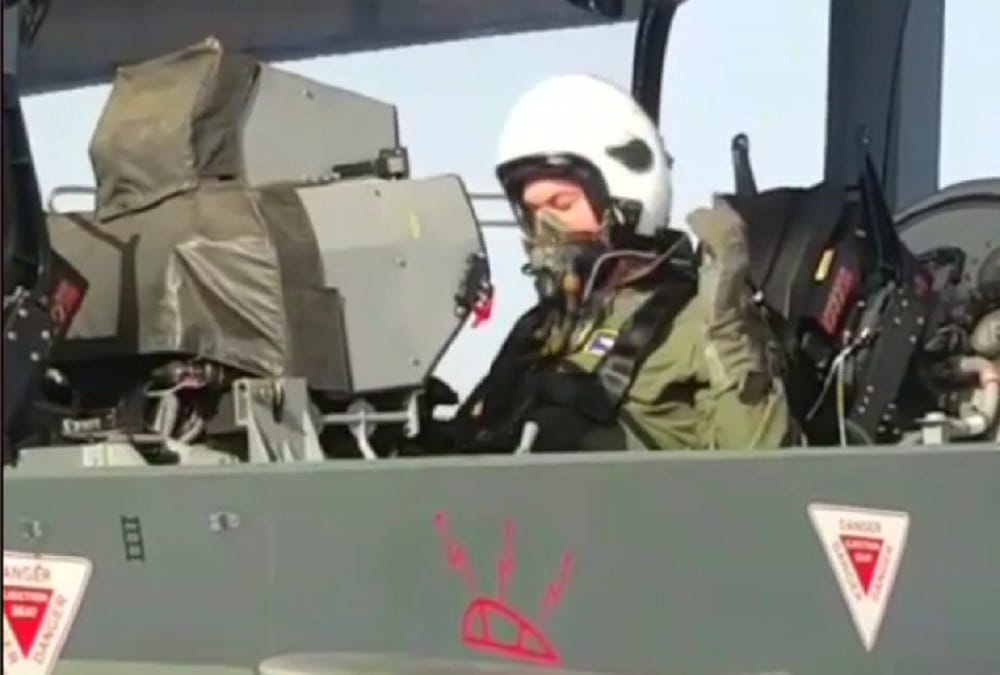us air force chief flies light fighter jet tejas in jodhpur rajasthan