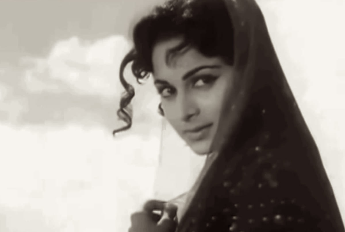 birth anniversary raj khosla gave strong roles to heroines in his films