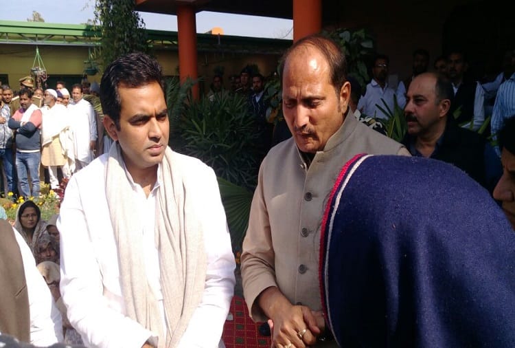 PHOTOS: Karaana sad, BJP leaders paid homage to Hukum Singh death