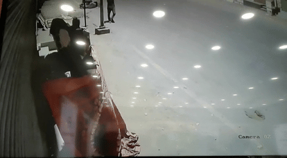 rajasthan- Thieves tried to steal in opo store in ajmer