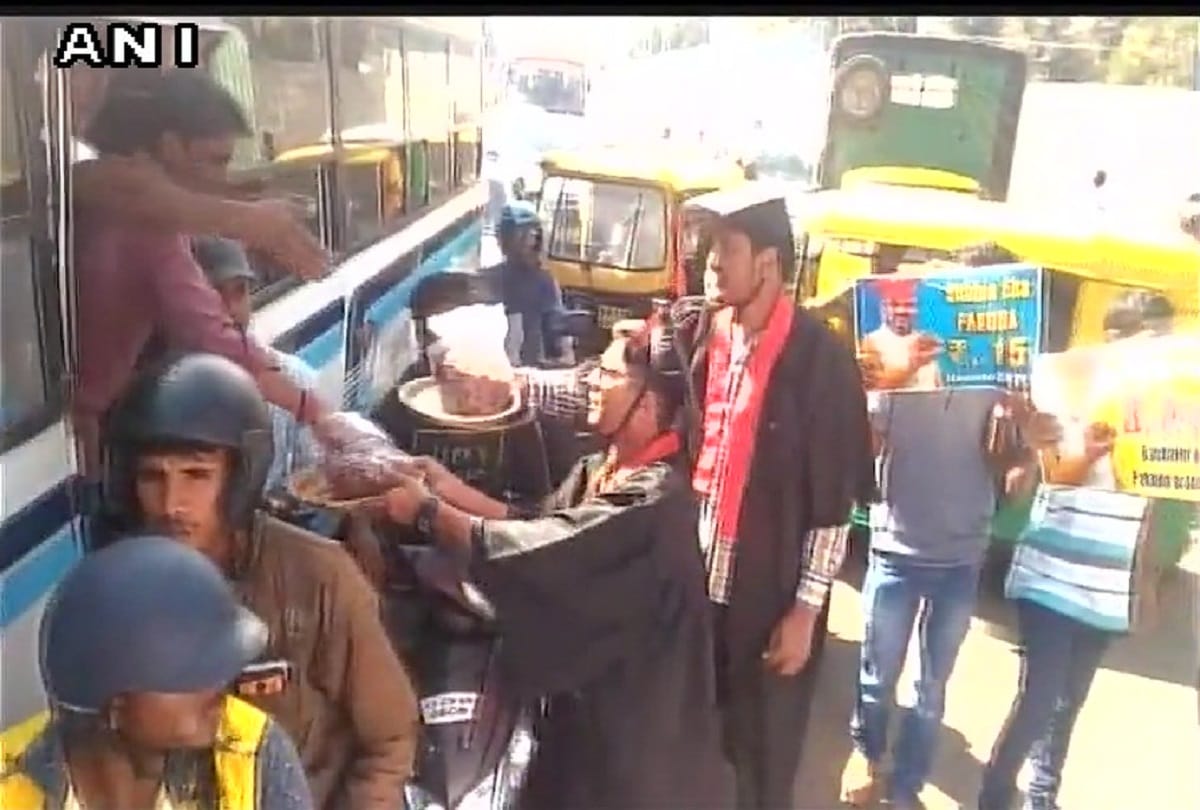 Students of a college seen selling pakoda in Bengaluru