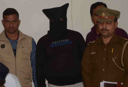 varanasi police disclose the case of dlw staff murder