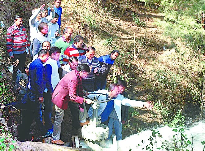 Pithoragarh people will get the help of water on Holi