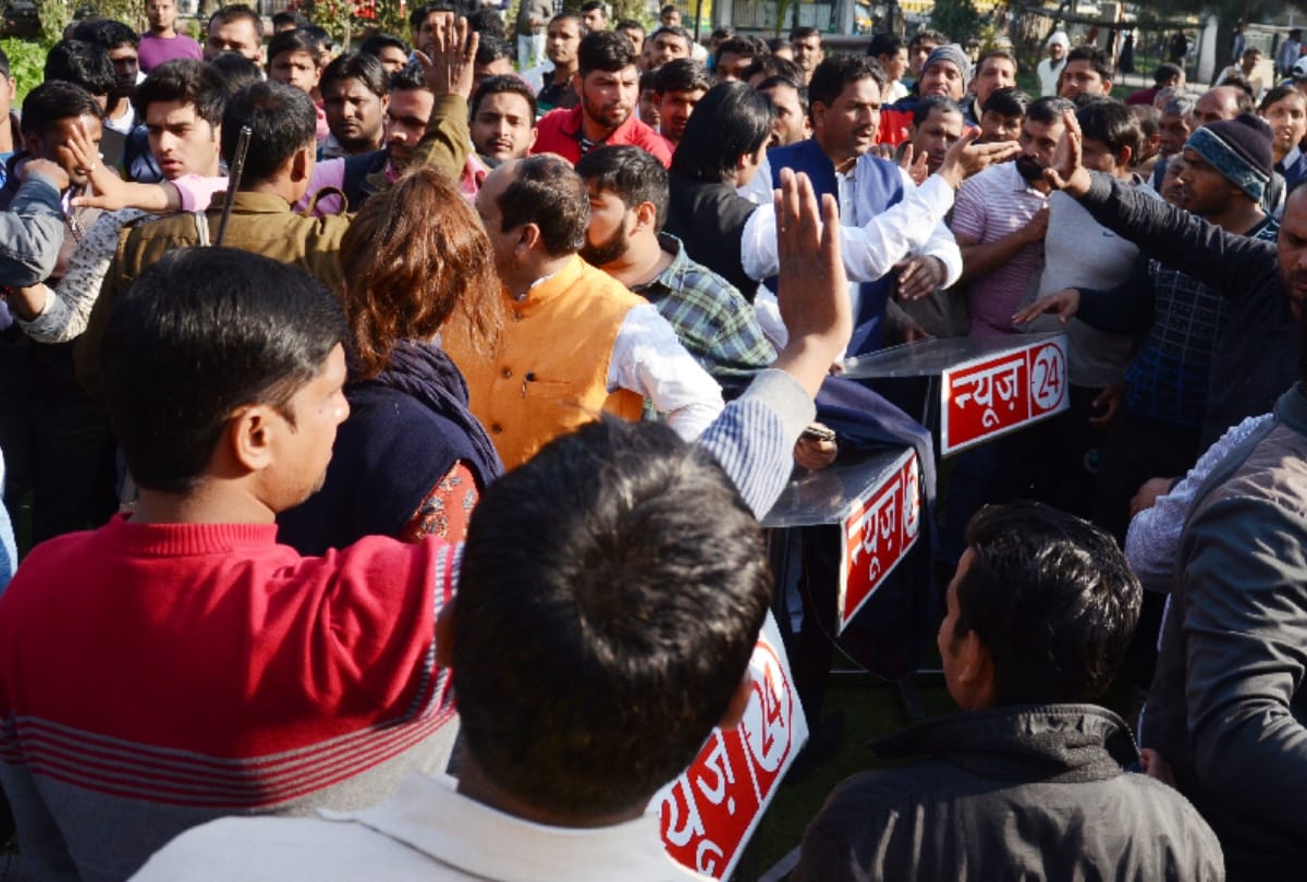 sp shooted gym trainer in fake encounter, sp arrested
