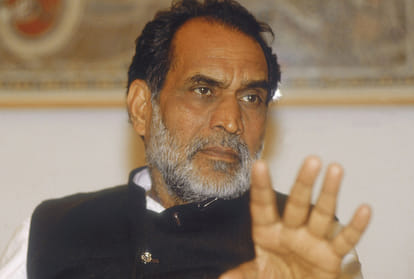 VHP do not want to raise ayodhya ram mandir issue and create chaos for union govt