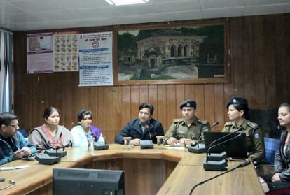 police busted gender Investigation racket in hamirpur hp