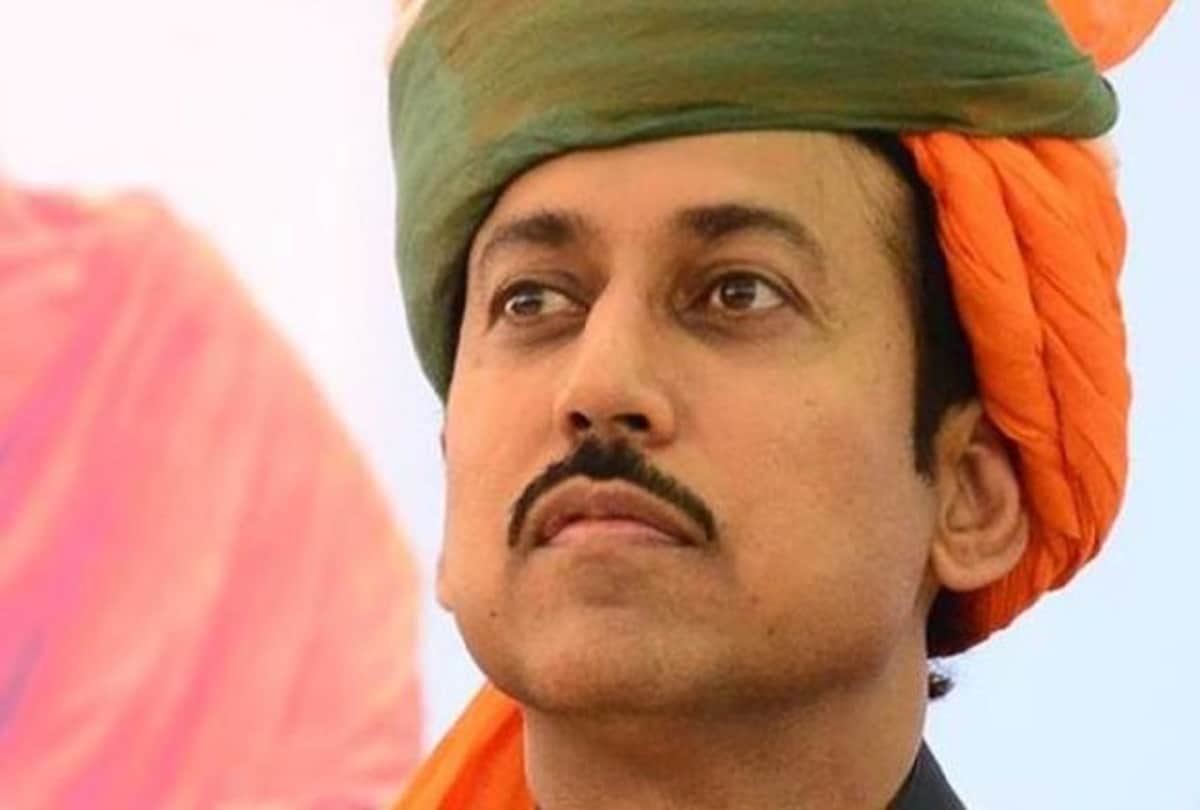 17th Lok Sabha session: Sunny Deol among new members administered oath on second day 