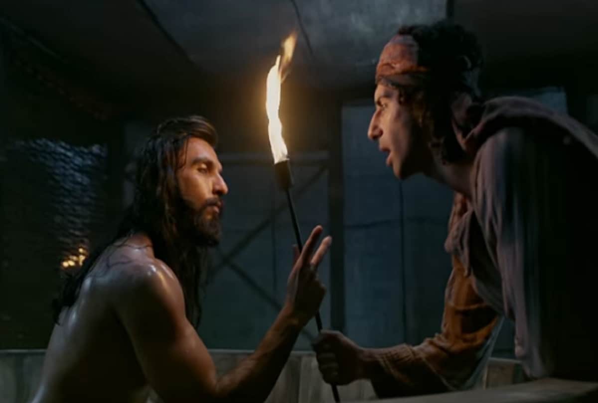 According to rumours intimate scenes cuts between Ranveer Singh and Jim Sarbh in Padmaavat film 