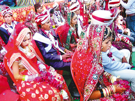 Marriage under one roof of 25 couples