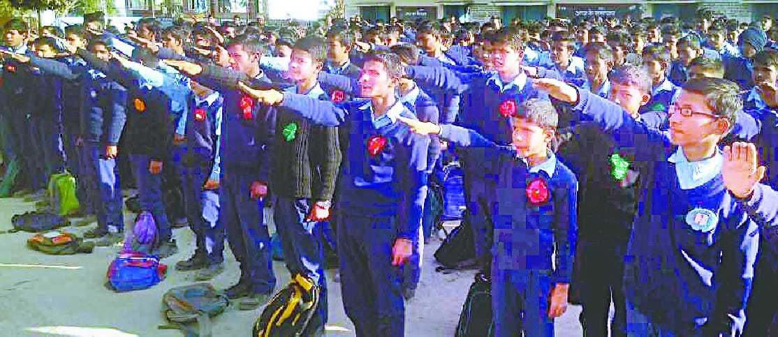 School students will hand over traffic police