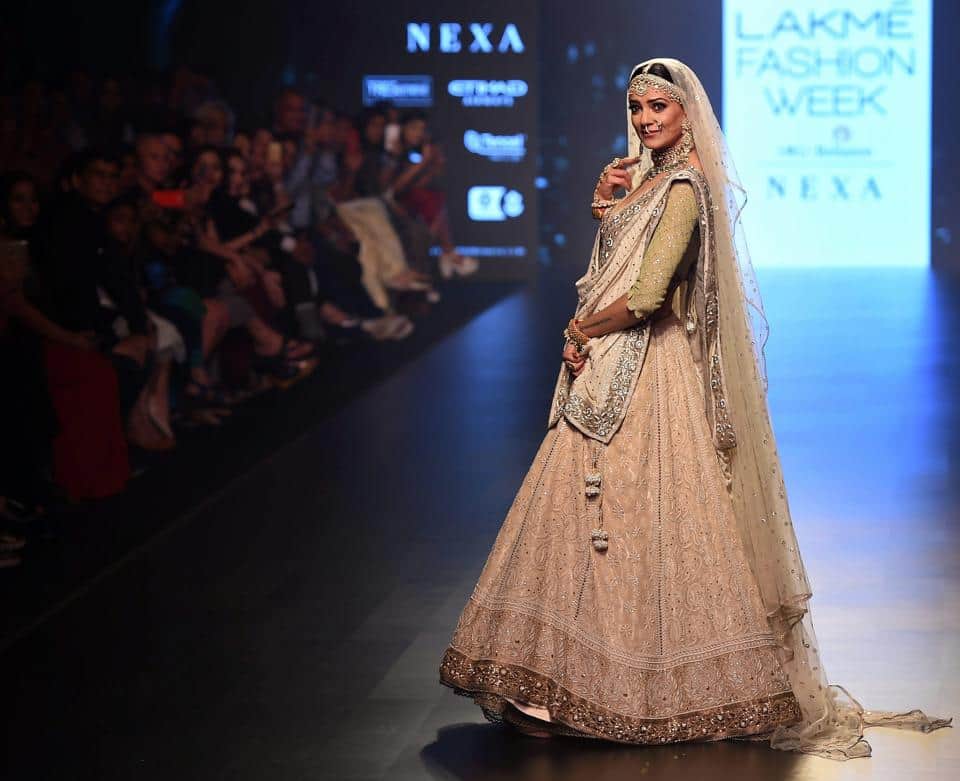 sushmita sen walks to lakme fashion week 2018