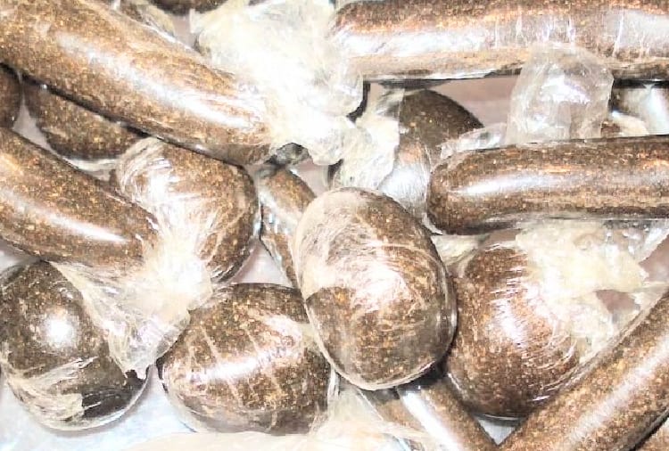 two kg and 900 gram charas recovered from hrtc bus