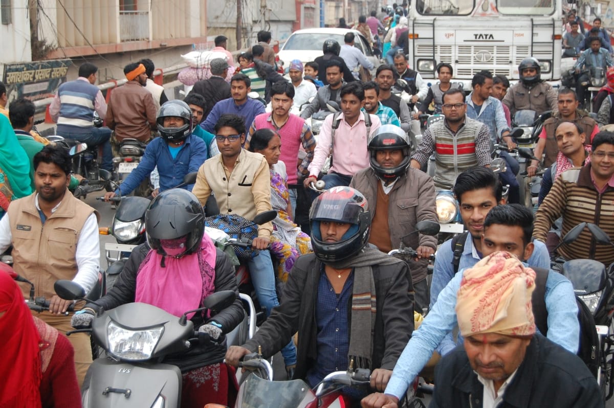 मालवीय रोड पर एक घंटे लगा जाम