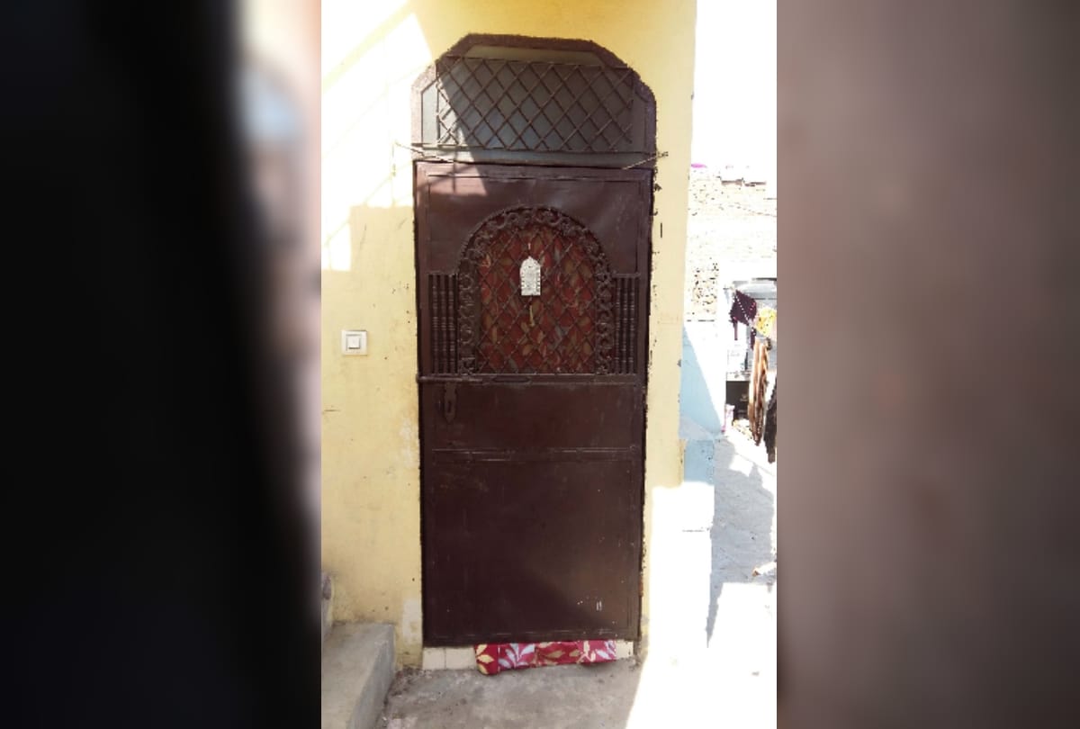 after ankit murder accused family forced to quit khyala area, girlfried aunt shut her parlour