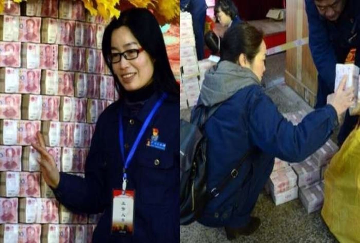 this china company distribute bundles of money to employees as bonus