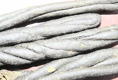two kg and 900 gram charas recovered from hrtc bus