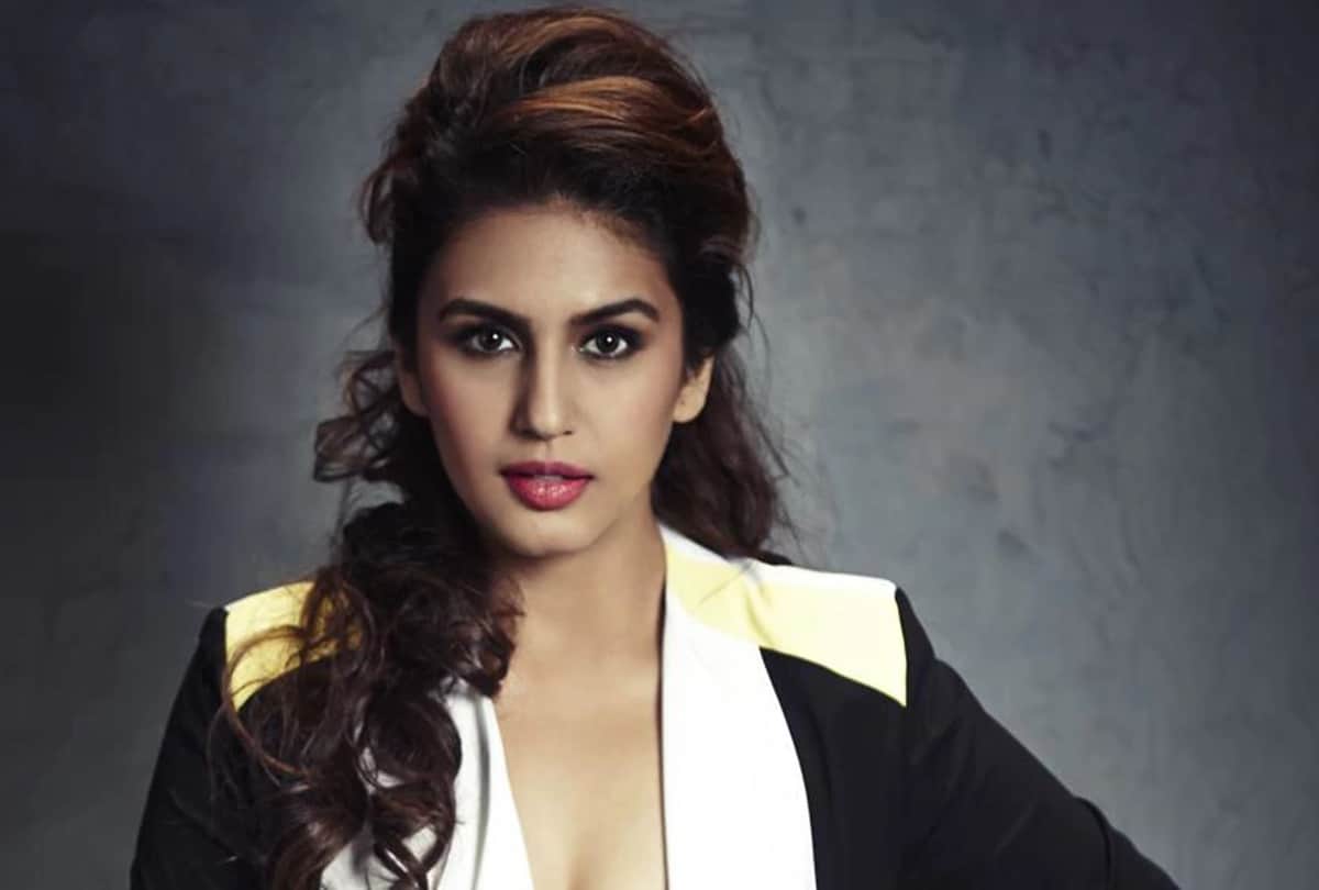 huma qureshi asked what is happening in kashmir after 370 article removal