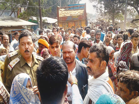 The death of a youth injured by beating, commotion