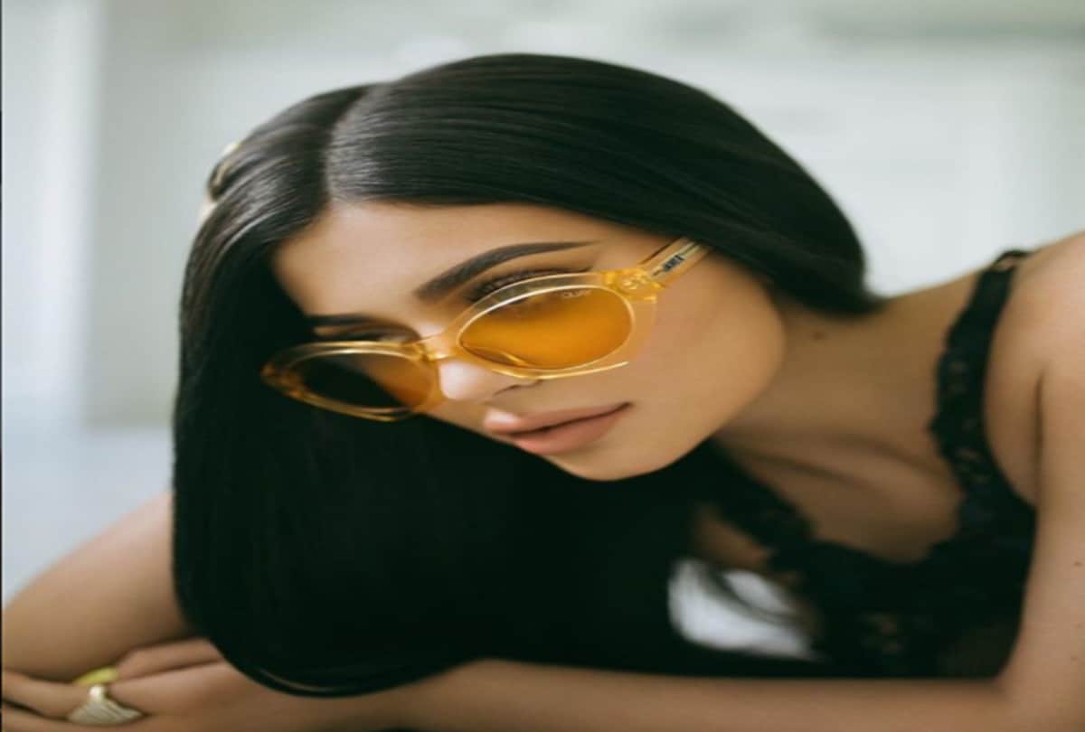 kylie jenner fans gives to her a luxury life