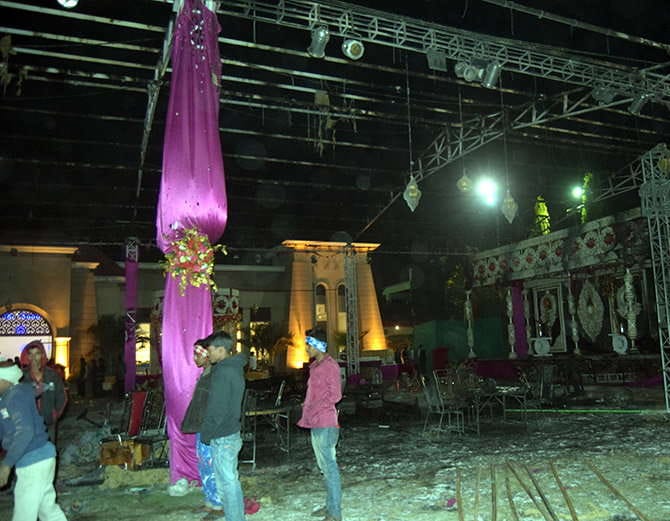 bride groom mandap burnt, fire in marriage palace in zirakpur of punjab