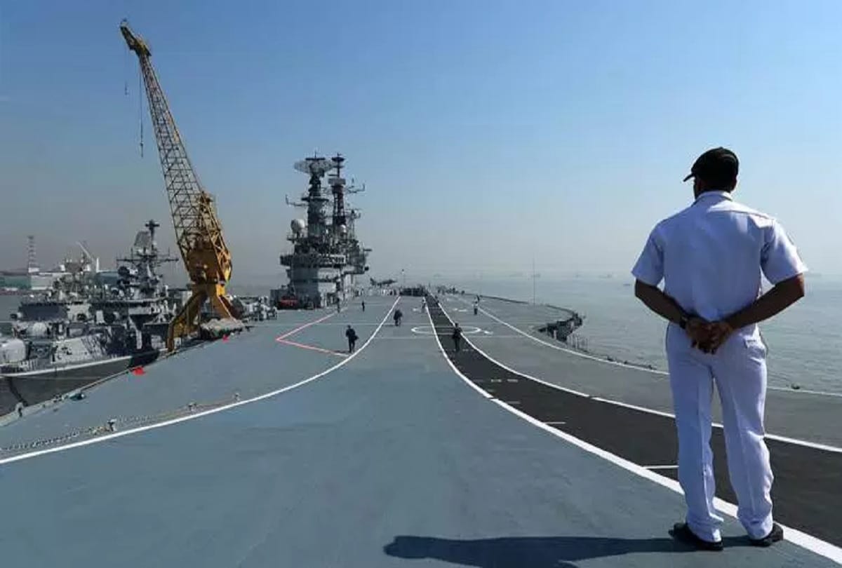 Naval War-room leak: No evidence found, Case closed against sacked Captain