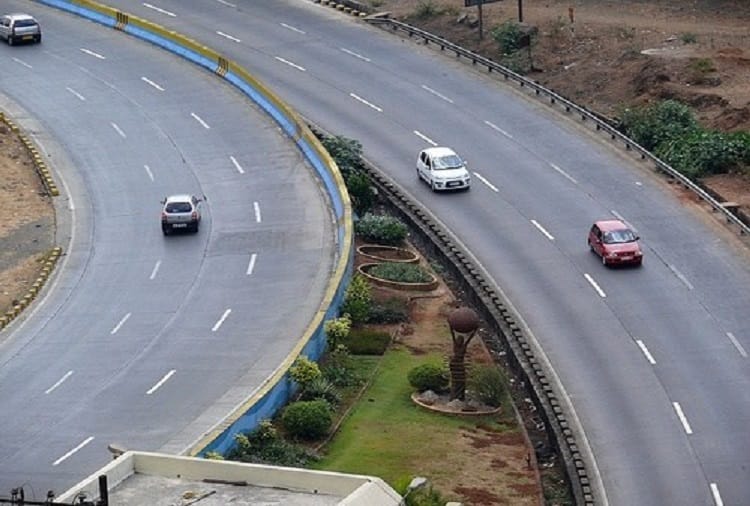 Highway filled with irregularities has taken many lives, now the court has also sent notices