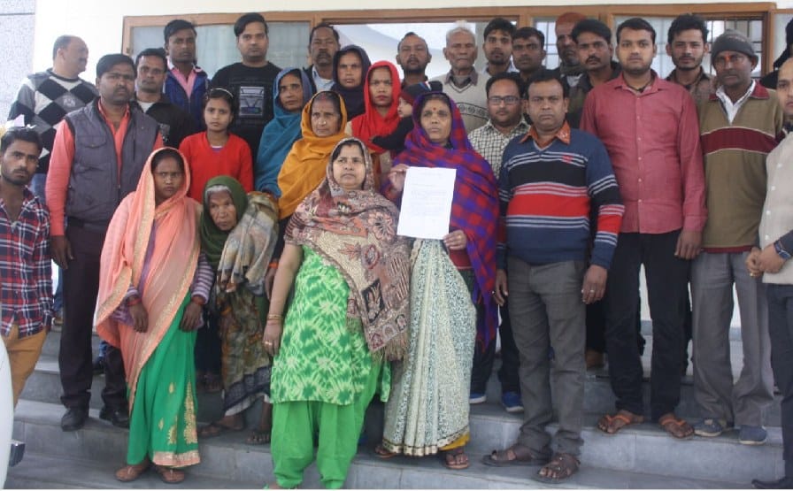 people seek removal of liquor shop from panwadia