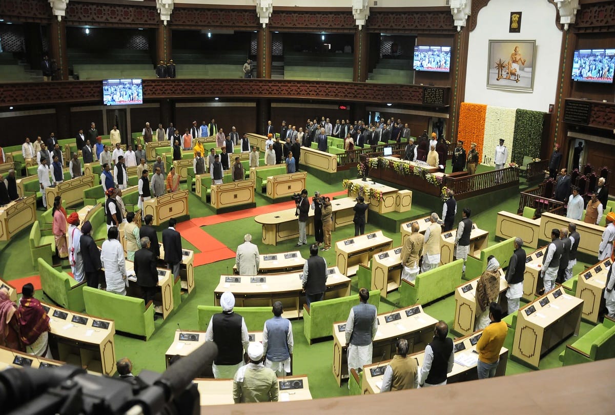 bjp mla rajasthan allege own government  in assembly 