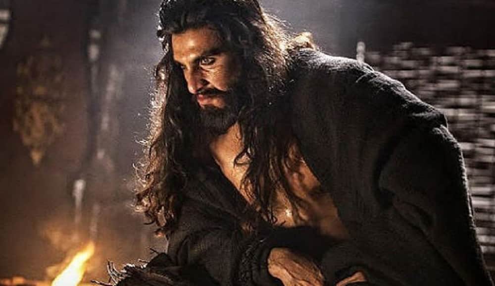 After Padmaavat Ranveer Singh become the youngest male actor to enter the 200 crore club