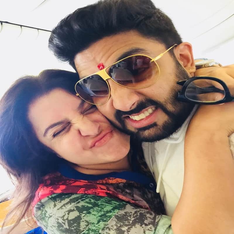 Father Amitabh Bachchan posts emotional tweet on son Abhishek Bachchan birthday
