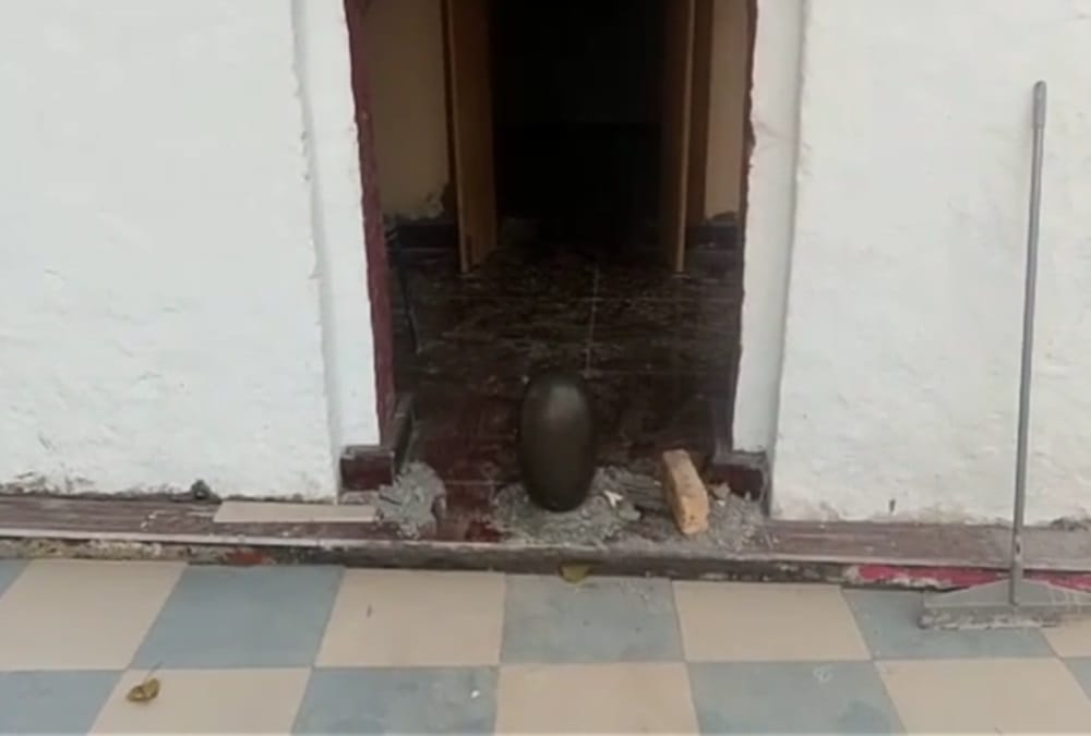 Miraculous Shivling found in Narmada river before maha shivratri 2018