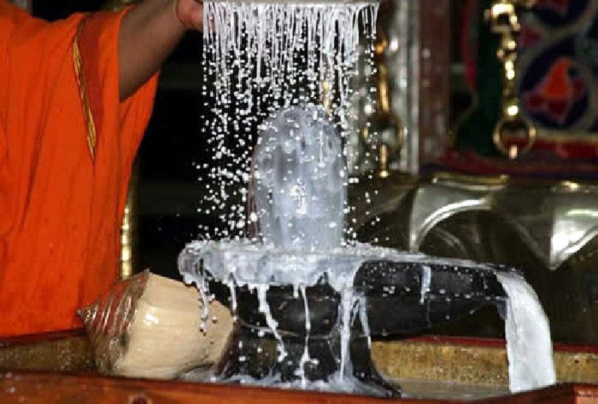 milking on shivling at temples