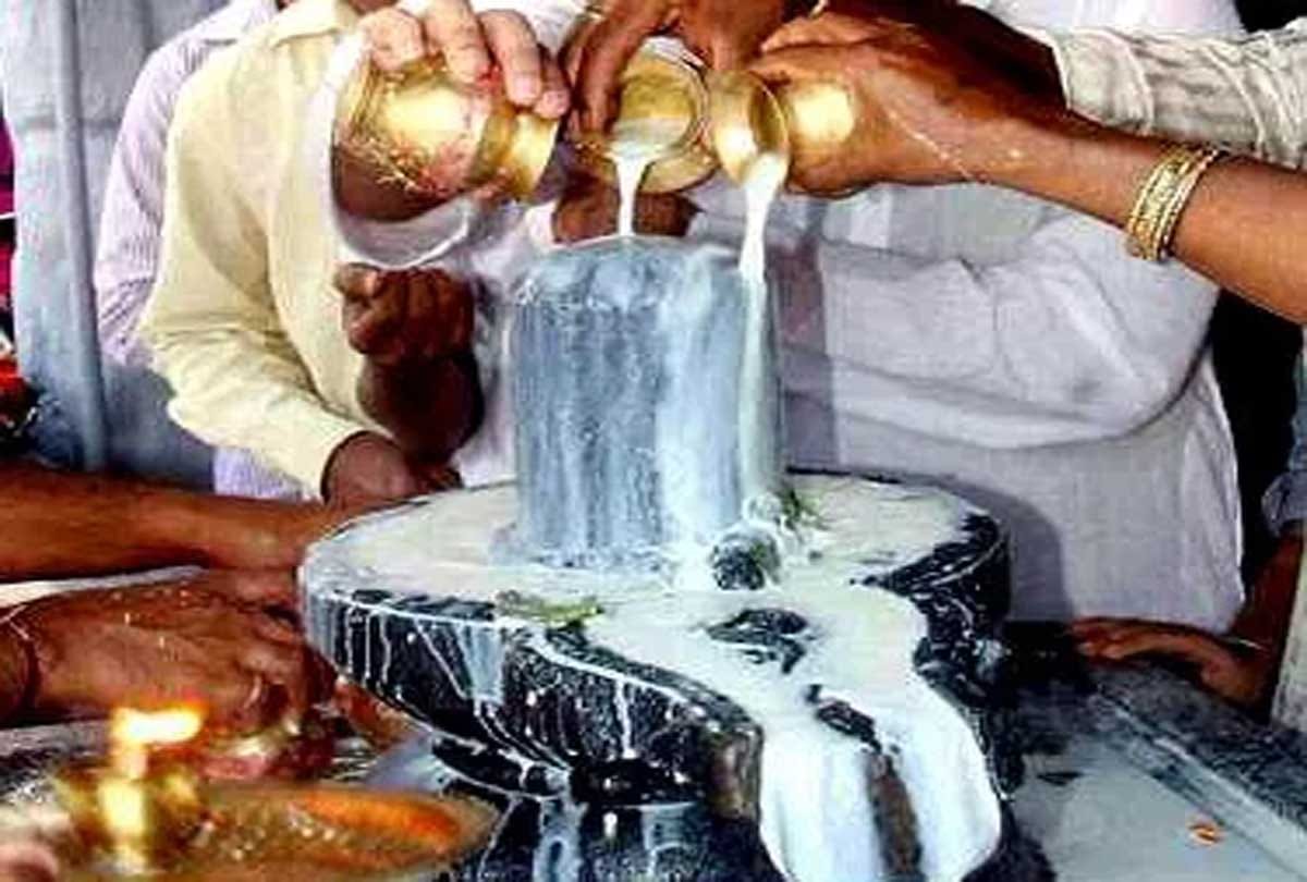 milking on shivling at temples