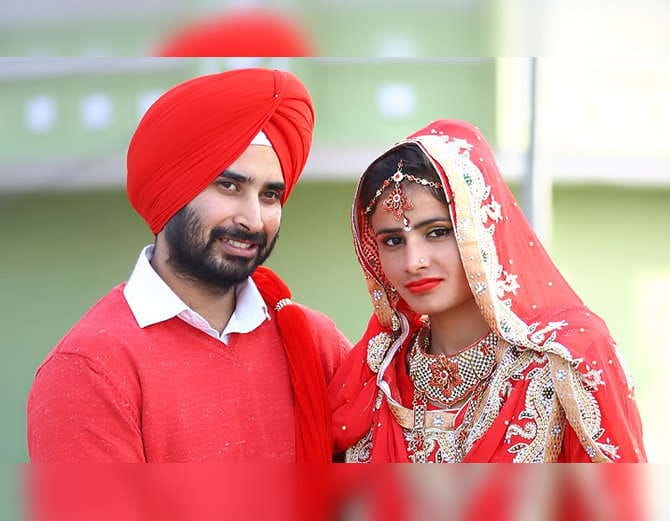 unique marriage, software engineer very simple wedding with 12th pass girl
