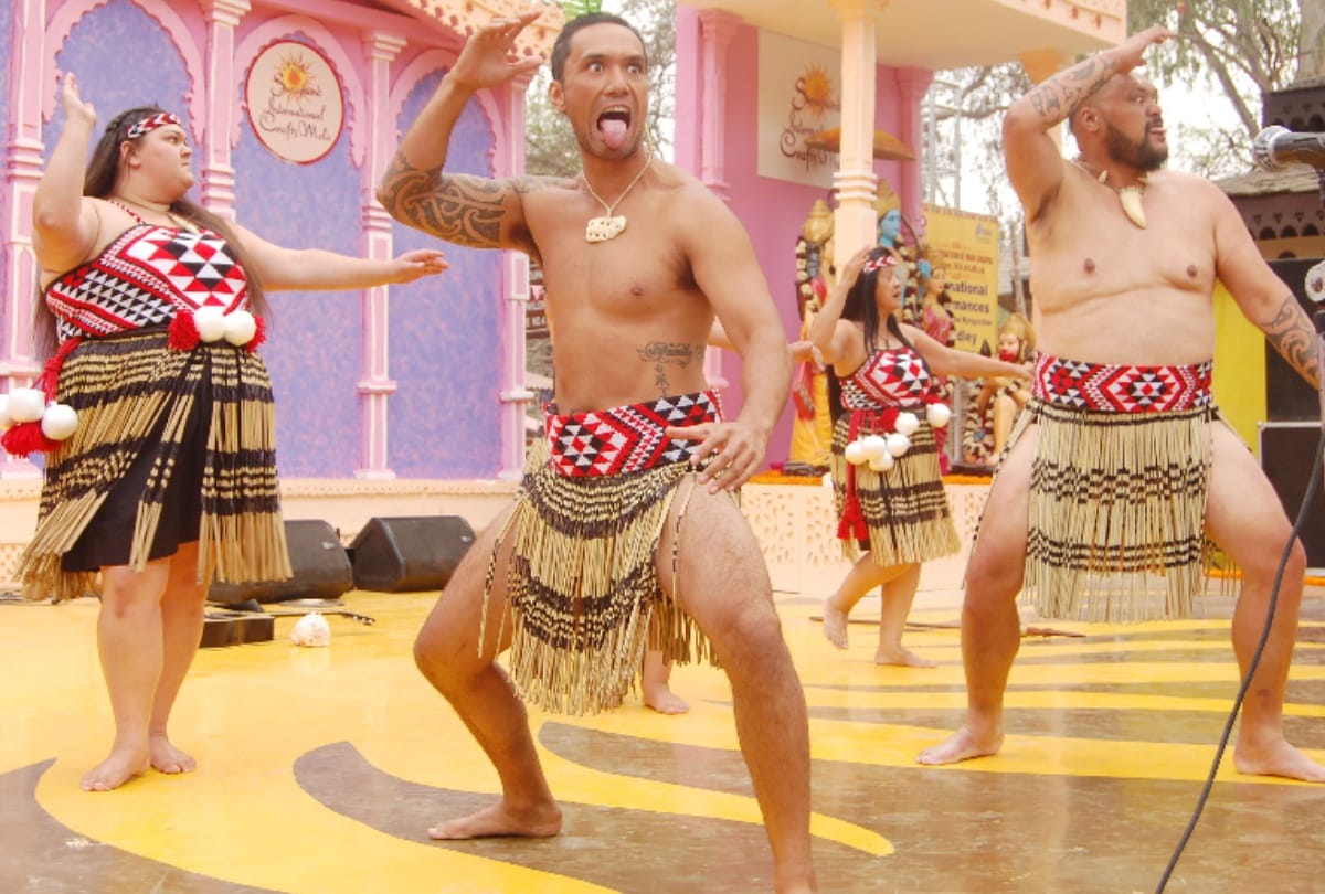 view pics of surajkund mela program, performers from different states performed
