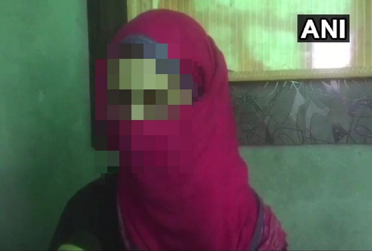 police rescued a minor girl who was kidnapped from her home in Kulgam of jammu and kashmir