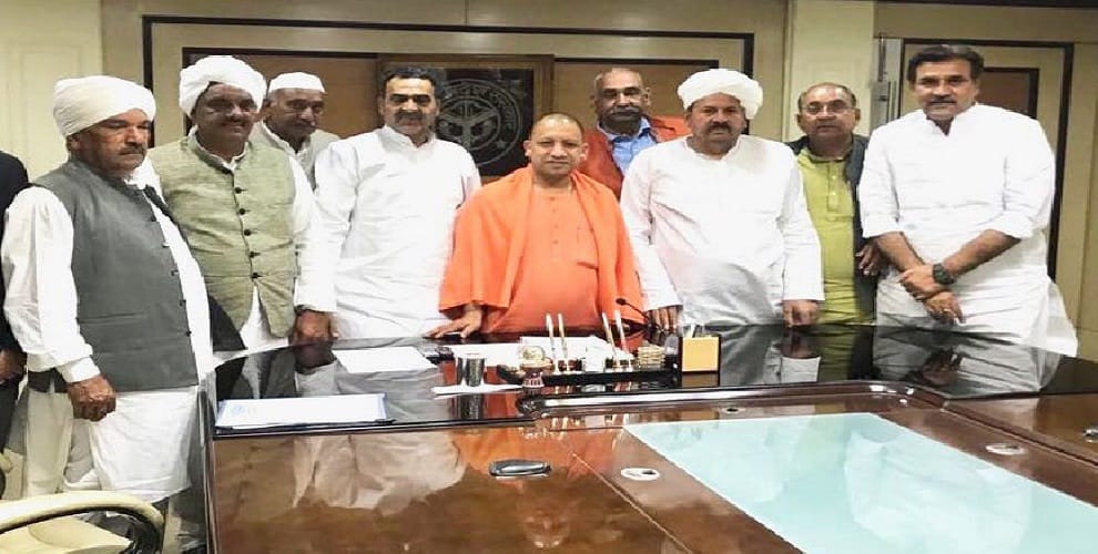 CM Yogi meets BJP leaders, said- return fake laws of Muzaffarnagar riots