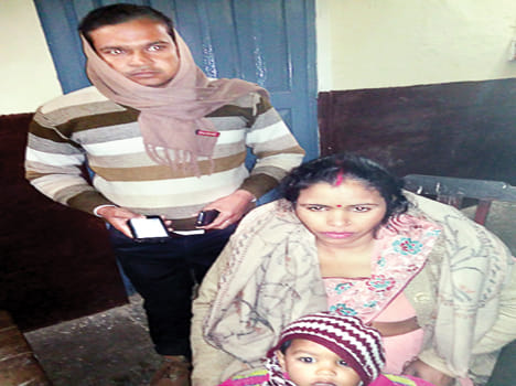 Looted jewelers looted by couple