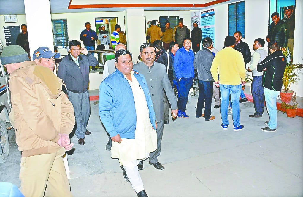 Bjp mla slap bus conductor in roorkee
