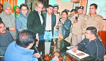 Bjp mla slap bus conductor in roorkee