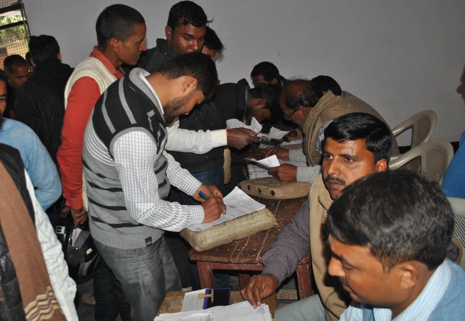 58291 student leave exam of up board in purvanchal