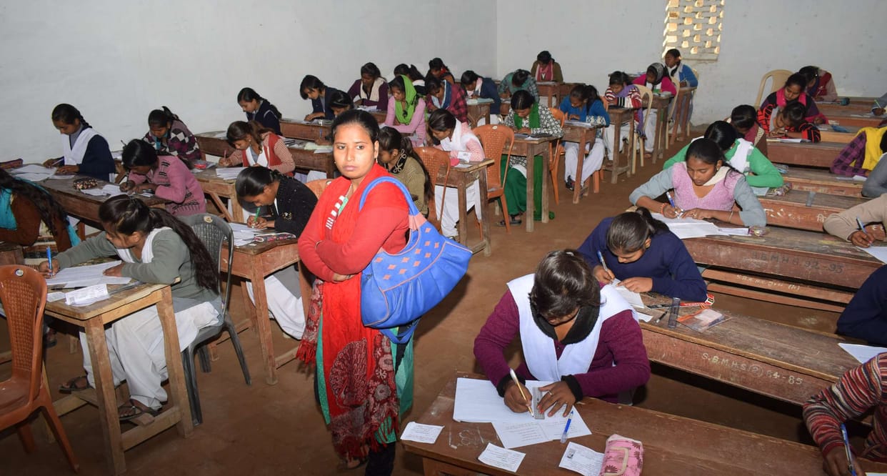 more than 70 thousand student leave UP board exam in varanasi zone