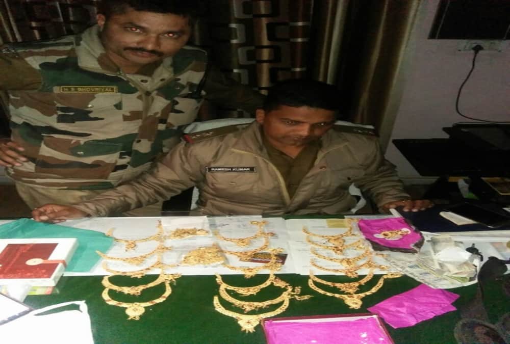 police caught gold ornaments bag in haridwar
