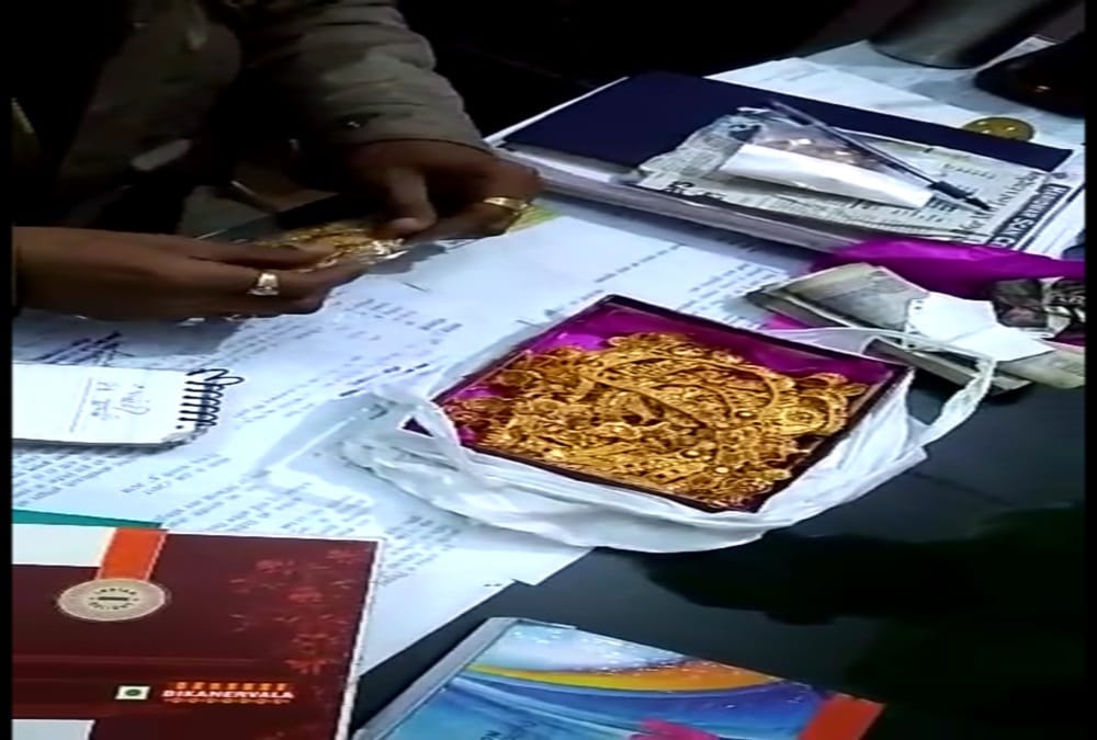 police caught gold ornaments bag in haridwar