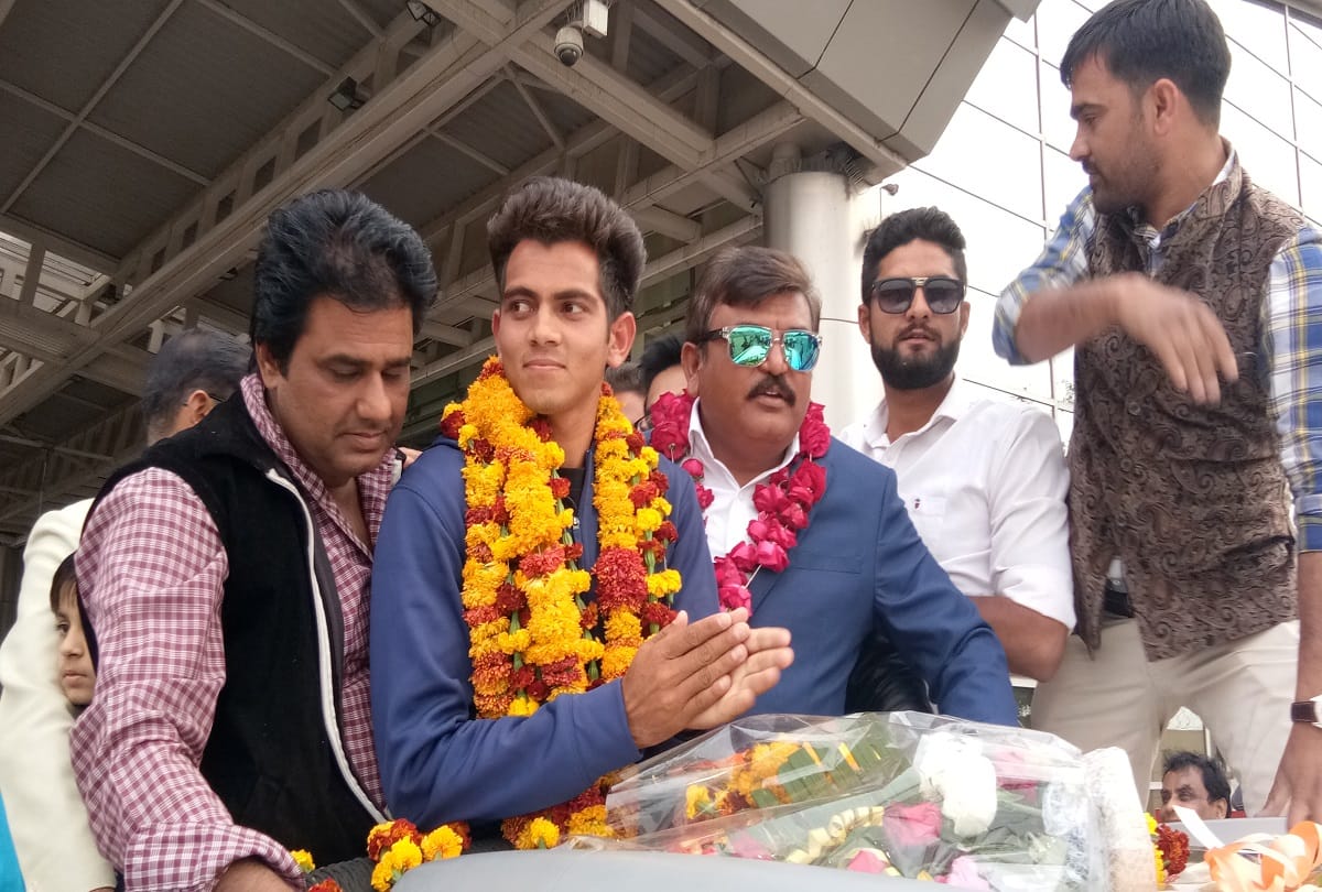 rajasthan budget 2018- kamlesh nagarkoti rewarded by rajasthan government with cash