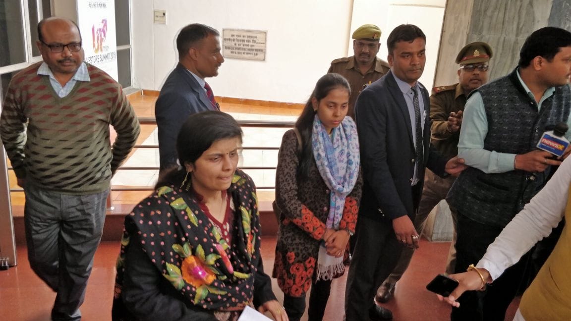 chandan's family members met cm yogi