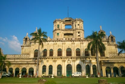 case filed against la martiniere school of lucknow.