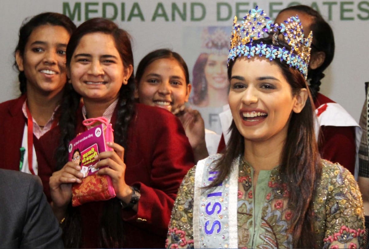 pics of manushi chhillar talked aboy periods and sanitary pads