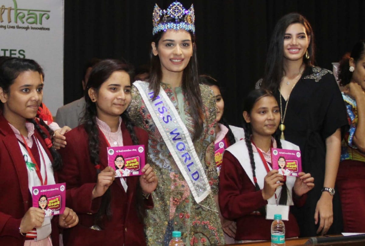 pics of manushi chhillar talked aboy periods and sanitary pads